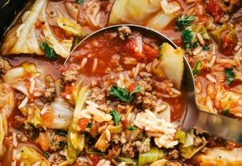 Stuffed cabbage soup