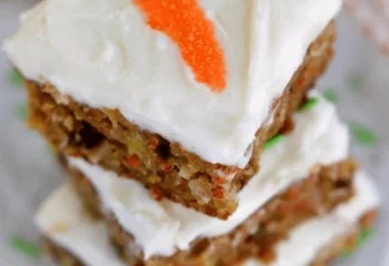 Carrot cake bars