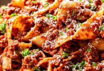 Ground beef bolognese